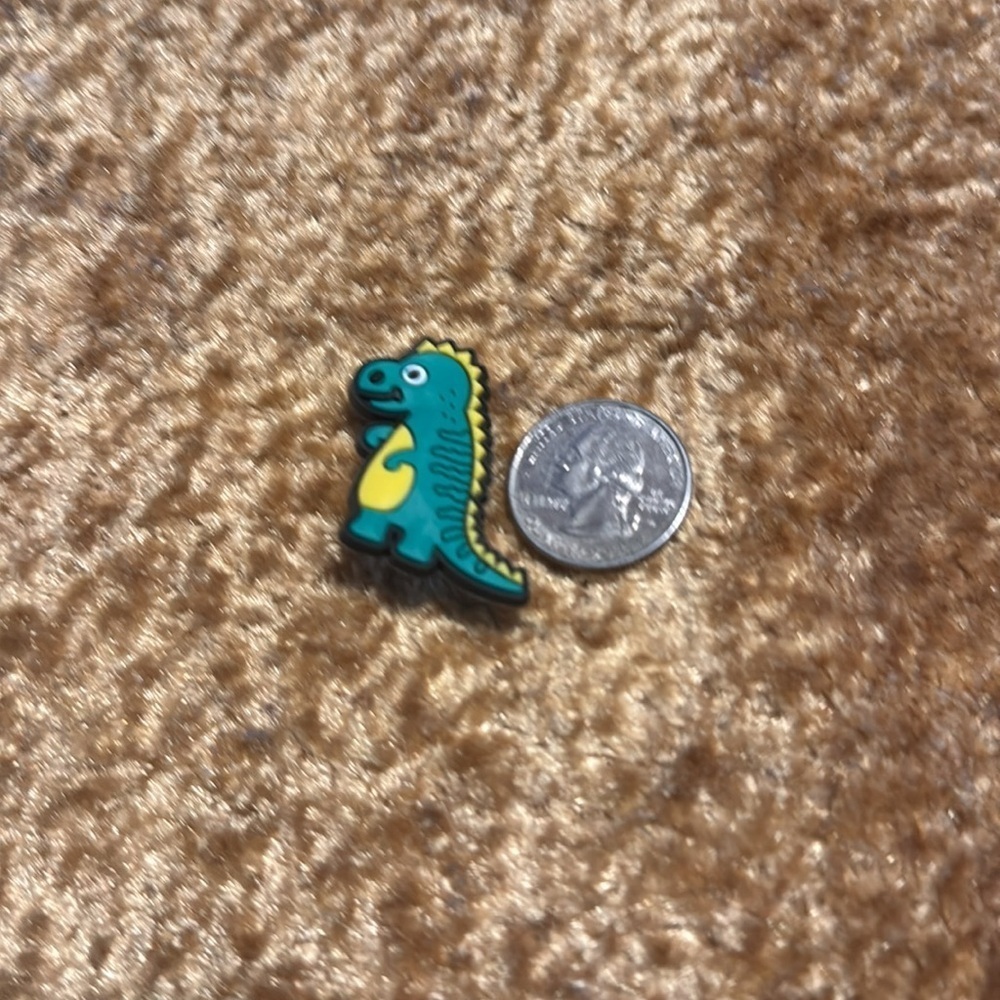 Kids Green Dinosaur Jibbitz Shoe Charm  Accessory For Crocs & Shoes New 5/$15 - Picture 5 of 6
